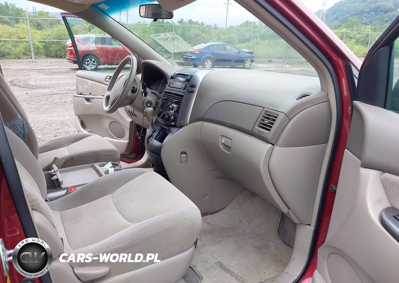 2010 Toyota Sienna Le VIN:5TDKK4CC8AS307835 - 5