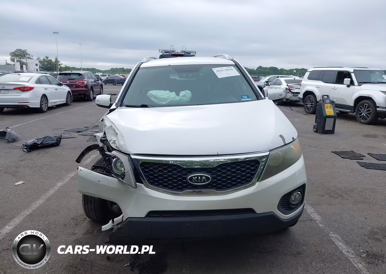 2011 Kia Sorento Lx VIN:5XYKTDA10BG144269 - 12
