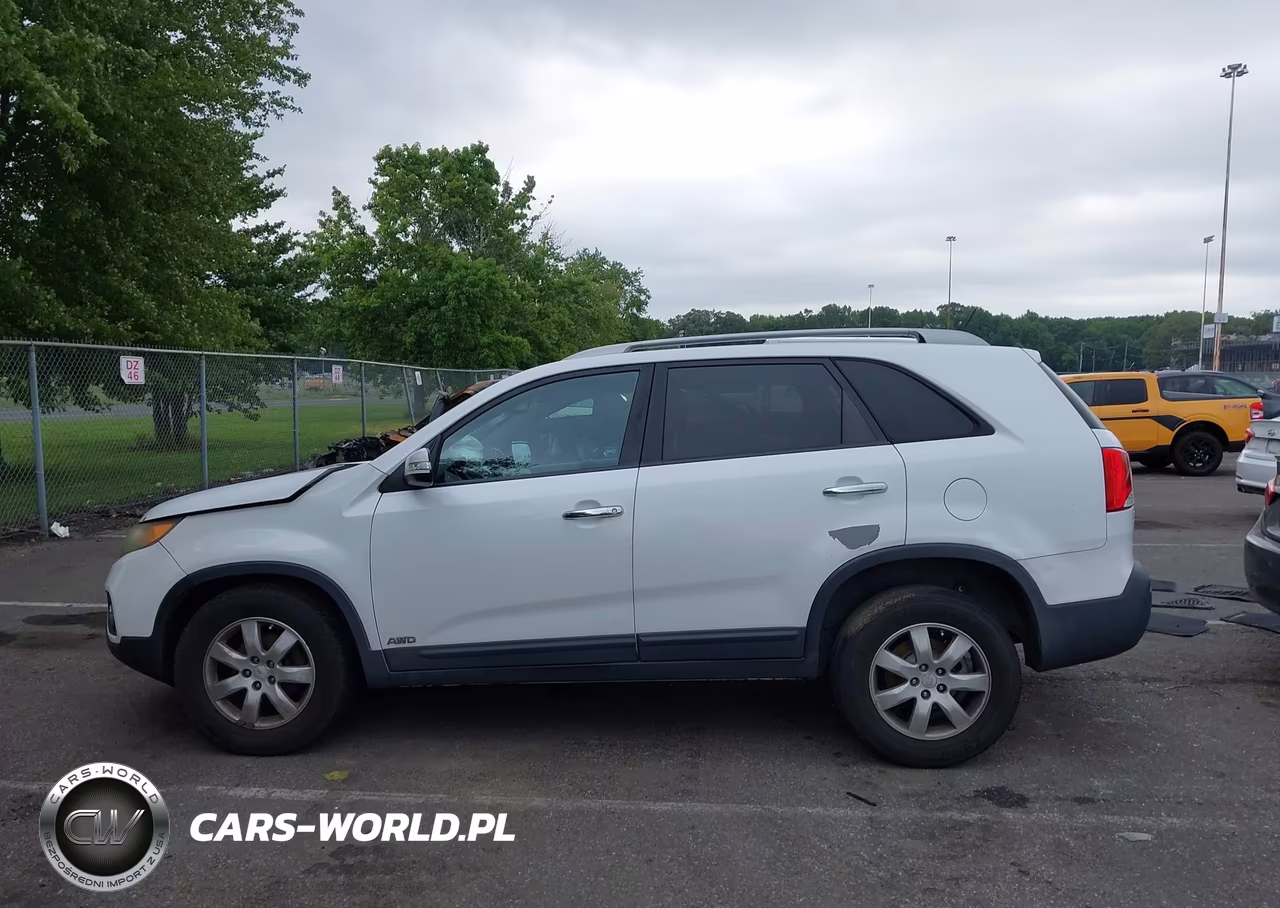 2011 Kia Sorento Lx VIN:5XYKTDA10BG144269 - 14