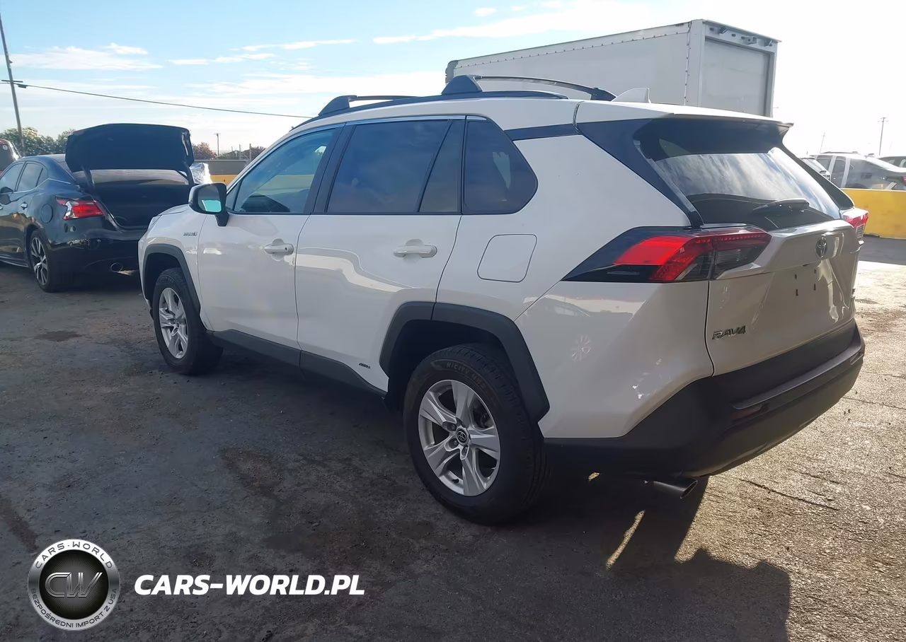 2021 Toyota Rav4 Hybrid Xle VIN:2T3R6RFV9MW016857 - 3