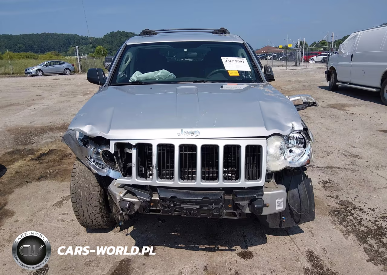 2010 Jeep Grand Cherokee Laredo VIN:1J4PR4GKXAC129179 - 13