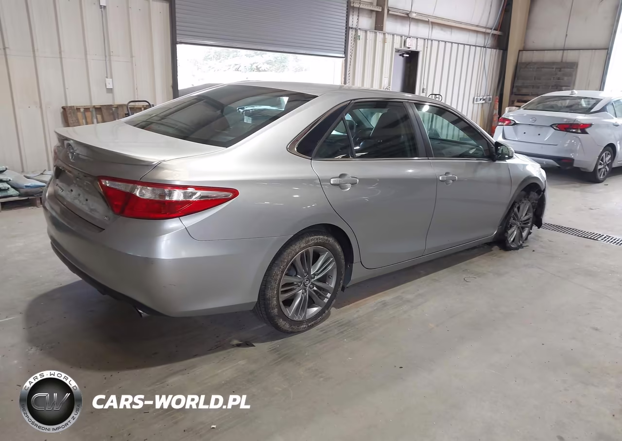 2016 Toyota Camry Se VIN:4T1BF1FK4GU568014 - 4