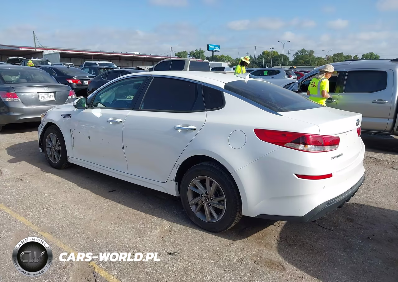 2020 Kia Optima Lx VIN:5XXGT4L34LG390588 - 3