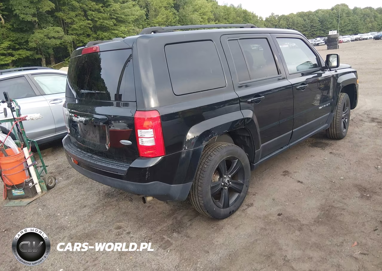 2016 Jeep Patriot Latitude VIN:1C4NJRFB8GD580410 - 3