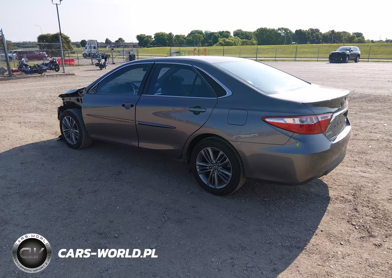 2017 Toyota Camry Se VIN:4T1BF1FK2HU675595 - 3
