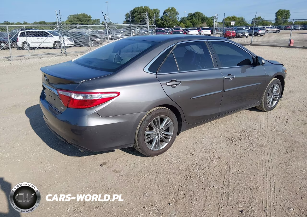 2017 Toyota Camry Se VIN:4T1BF1FK2HU675595 - 4