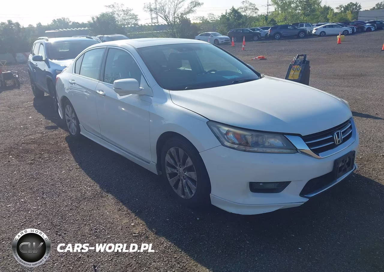 2014 Honda Accord Touring VIN:1HGCR3F97EA033672 - 1