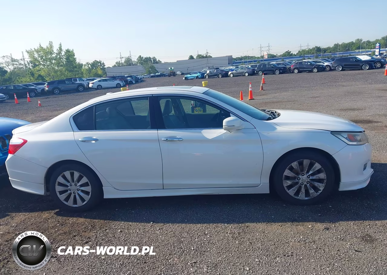2014 Honda Accord Touring VIN:1HGCR3F97EA033672 - 13