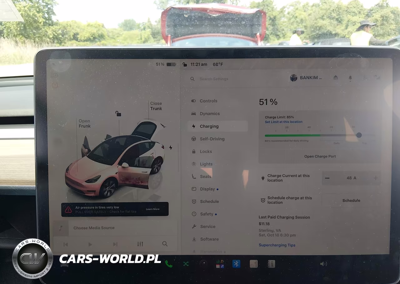 2023 Tesla Model Y Awd-Long Range Dual Motor All-Wheel Drive VIN:7SAYGDEE6PF665784 - 18