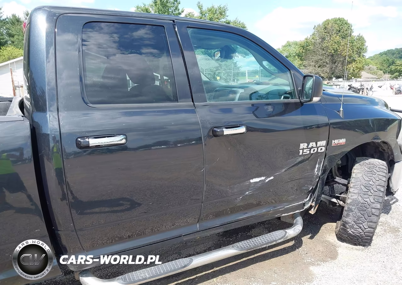 2015 Ram 1500 Big Horn VIN:1C6RR7GT1FS619832 - 17