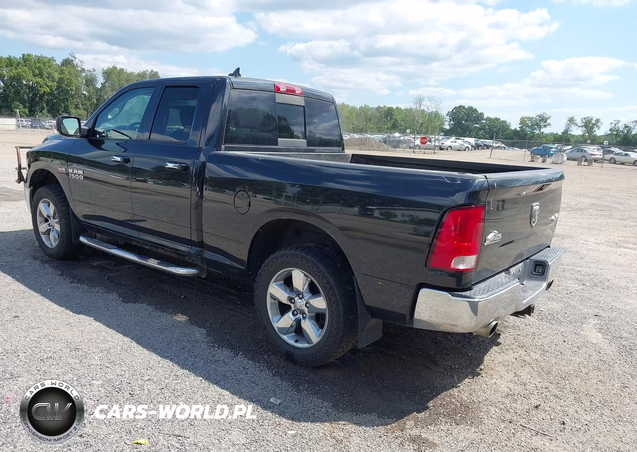 2015 Ram 1500 Big Horn VIN:1C6RR7GT1FS619832 - 3