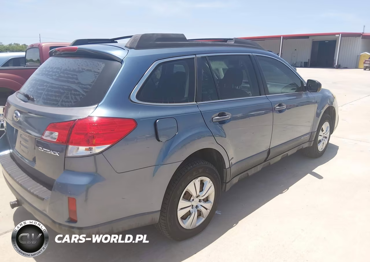 2013 Subaru Outback 2.5I VIN:4S4BRCAC3D3284359 - 4