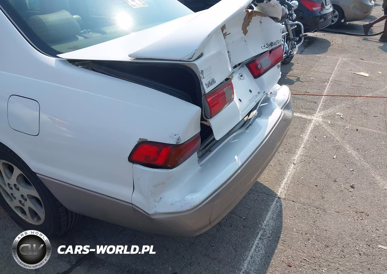 1998 Toyota Camry Le V6 VIN:4T1BF28K3WU053507 - 12