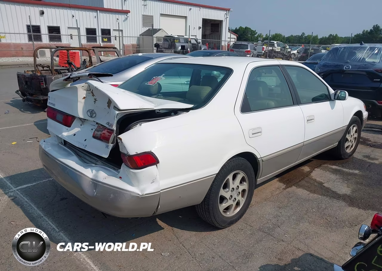 1998 Toyota Camry Le V6 VIN:4T1BF28K3WU053507 - 4