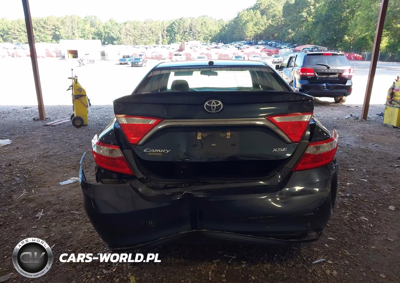 2017 Toyota Camry Xse VIN:4T1BF1FK3HU619097 - 16
