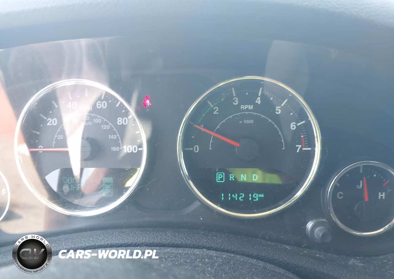 2016 Jeep Wrangler Unlimited Sport VIN:1C4BJWDG6GL137761 - 15
