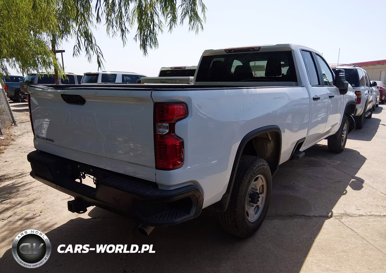 2021 Chevrolet Silverado C2500 Heavy Duty VIN:1GC2WLE77MF210239 - 4