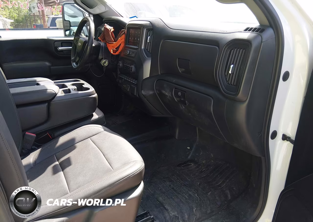 2021 Chevrolet Silverado C2500 Heavy Duty VIN:1GC2WLE77MF210239 - 5