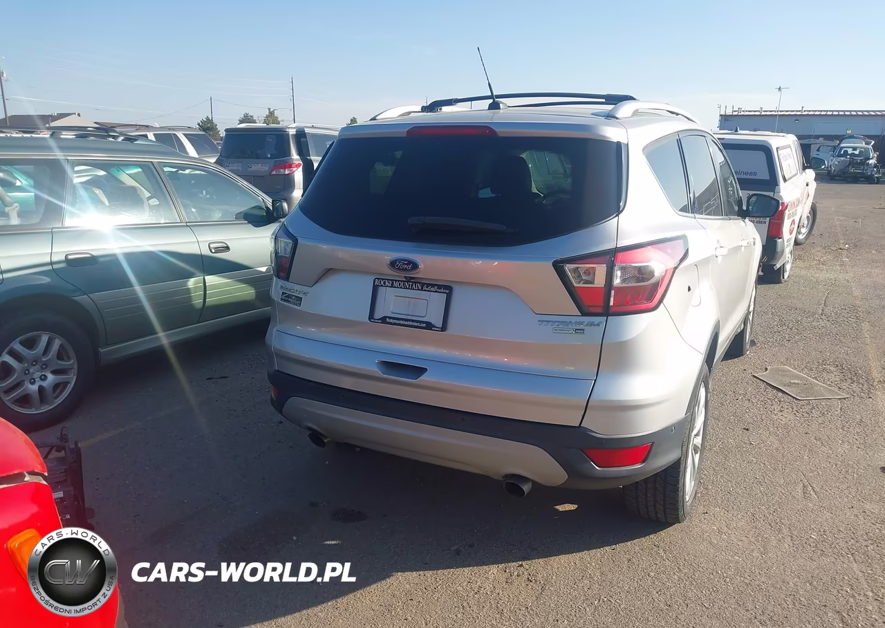 2017 Ford Escape Titanium VIN:1FMCU9J9XHUC66595 - 16