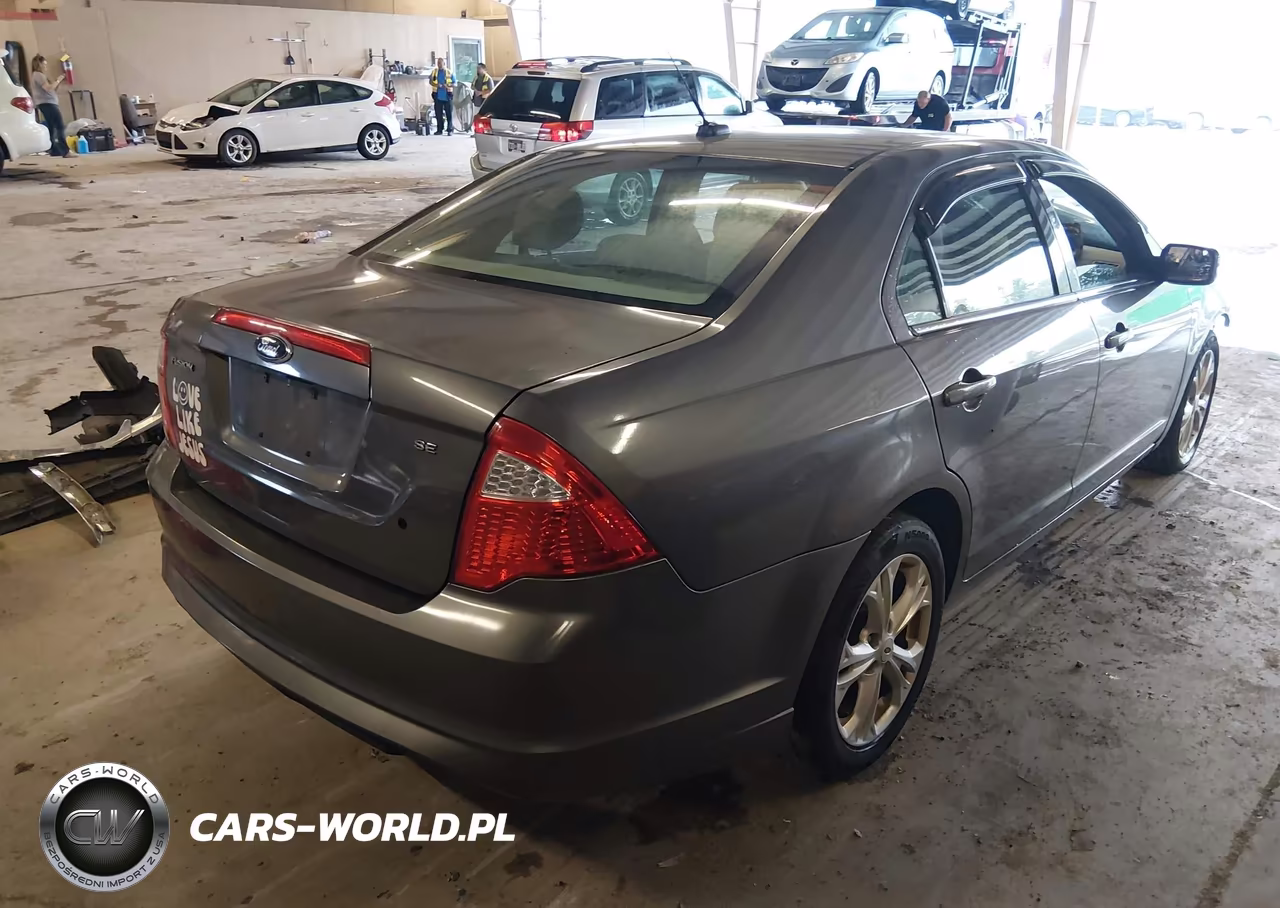 2012 Ford Fusion Se VIN:3FAHP0HA4CR185661 - 4