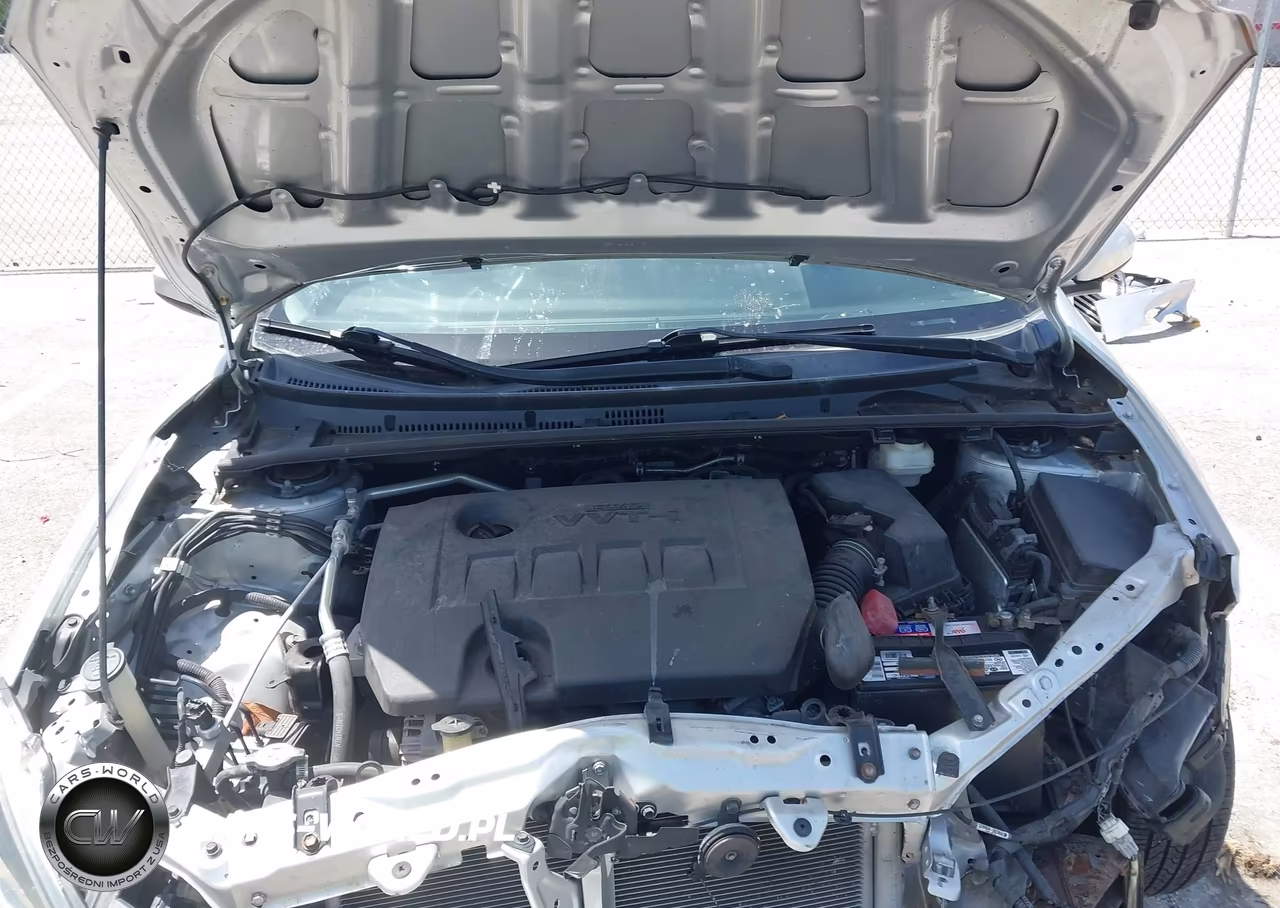 2019 Toyota Corolla Le VIN:2T1BURHE1KC203635 - 10