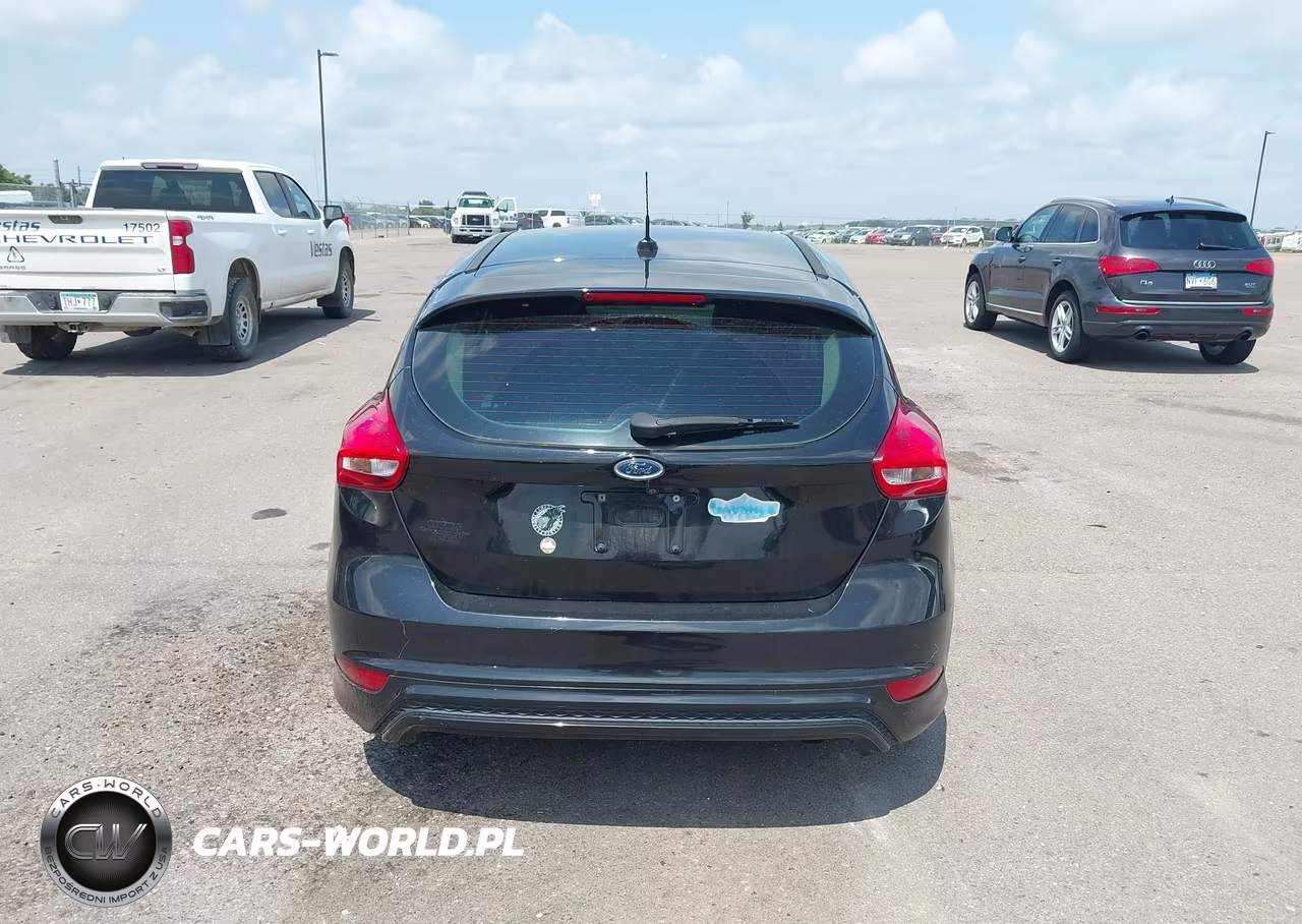 2015 Ford Focus Se VIN:1FADP3K29FL254039 - 17