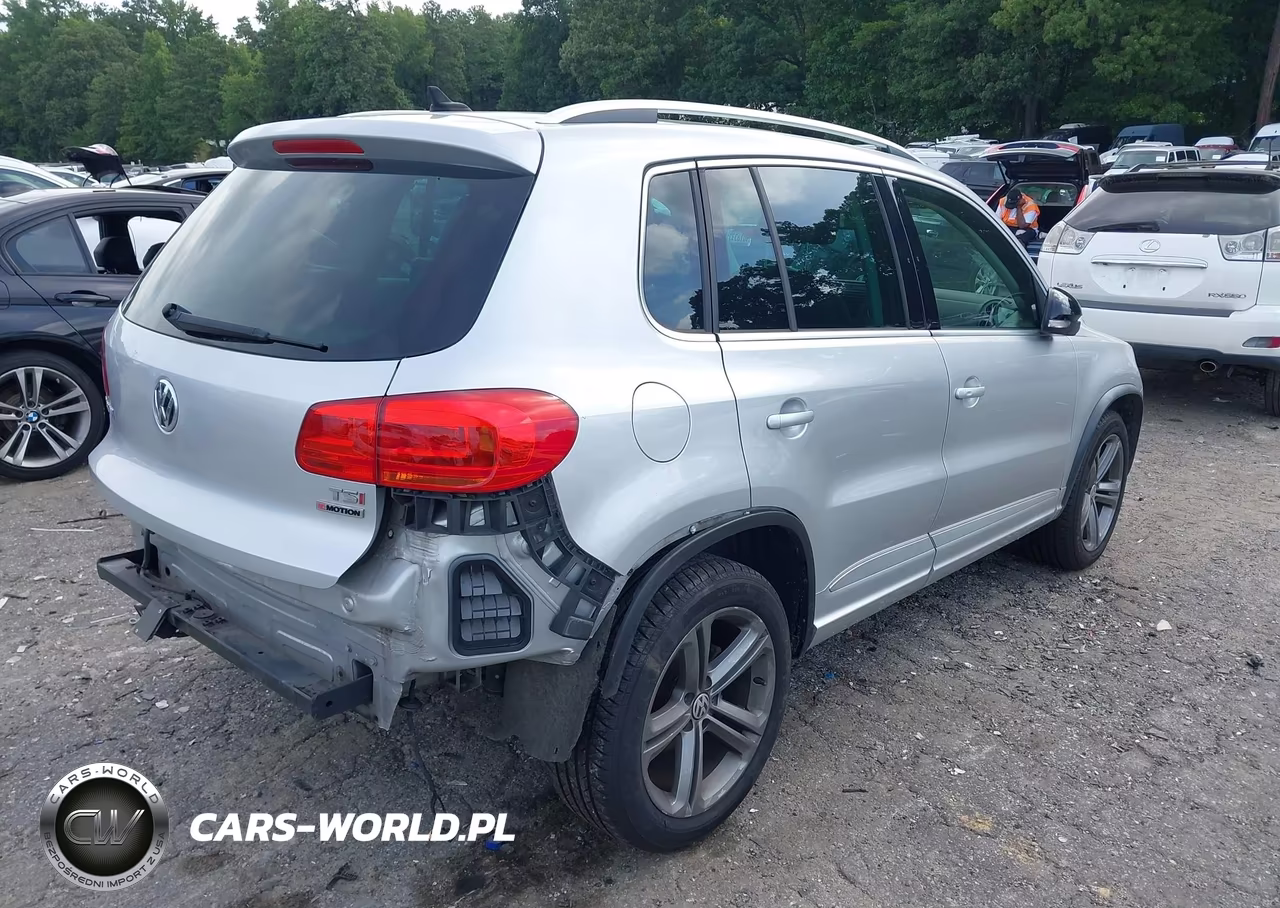 2017 Volkswagen Tiguan 2.0T Sport VIN:WVGUV7AX2HW509602 - 4