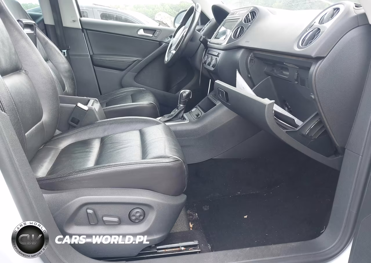 2017 Volkswagen Tiguan 2.0T Sport VIN:WVGUV7AX2HW509602 - 5