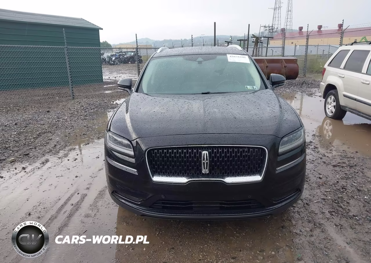 2023 Lincoln Nautilus Reserve VIN:2LMPJ8K90PBL07991 - 13