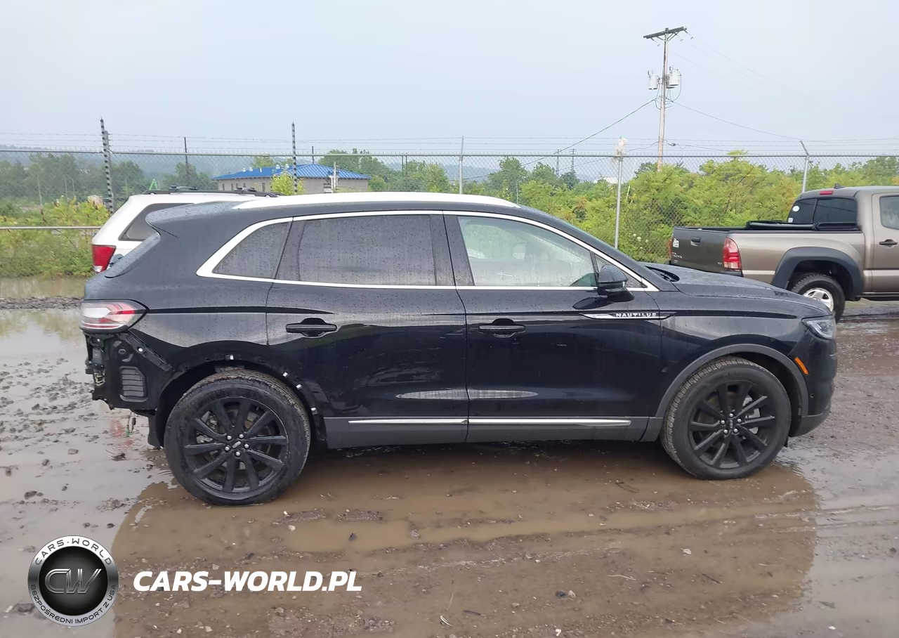 2023 Lincoln Nautilus Reserve VIN:2LMPJ8K90PBL07991 - 14
