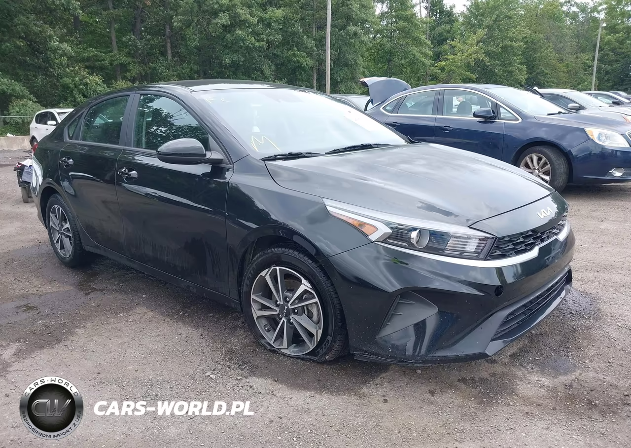 2023 Kia Forte Lxs – zdjęcie 1 z 16