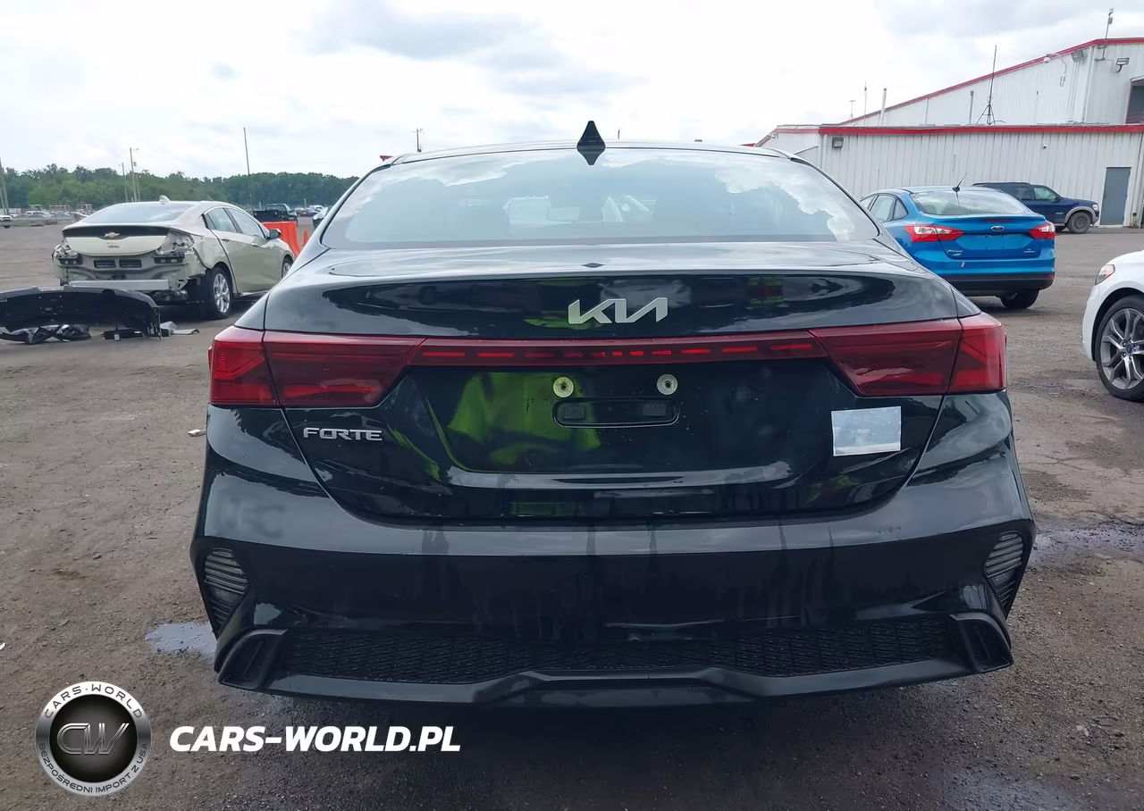 2023 Kia Forte Lxs VIN:3KPF24AD2PE559967 - 16