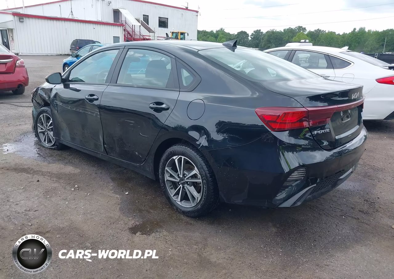 2023 Kia Forte Lxs VIN:3KPF24AD2PE559967 - 3