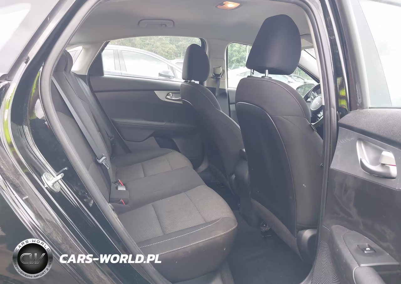 2023 Kia Forte Lxs VIN:3KPF24AD2PE559967 - 8