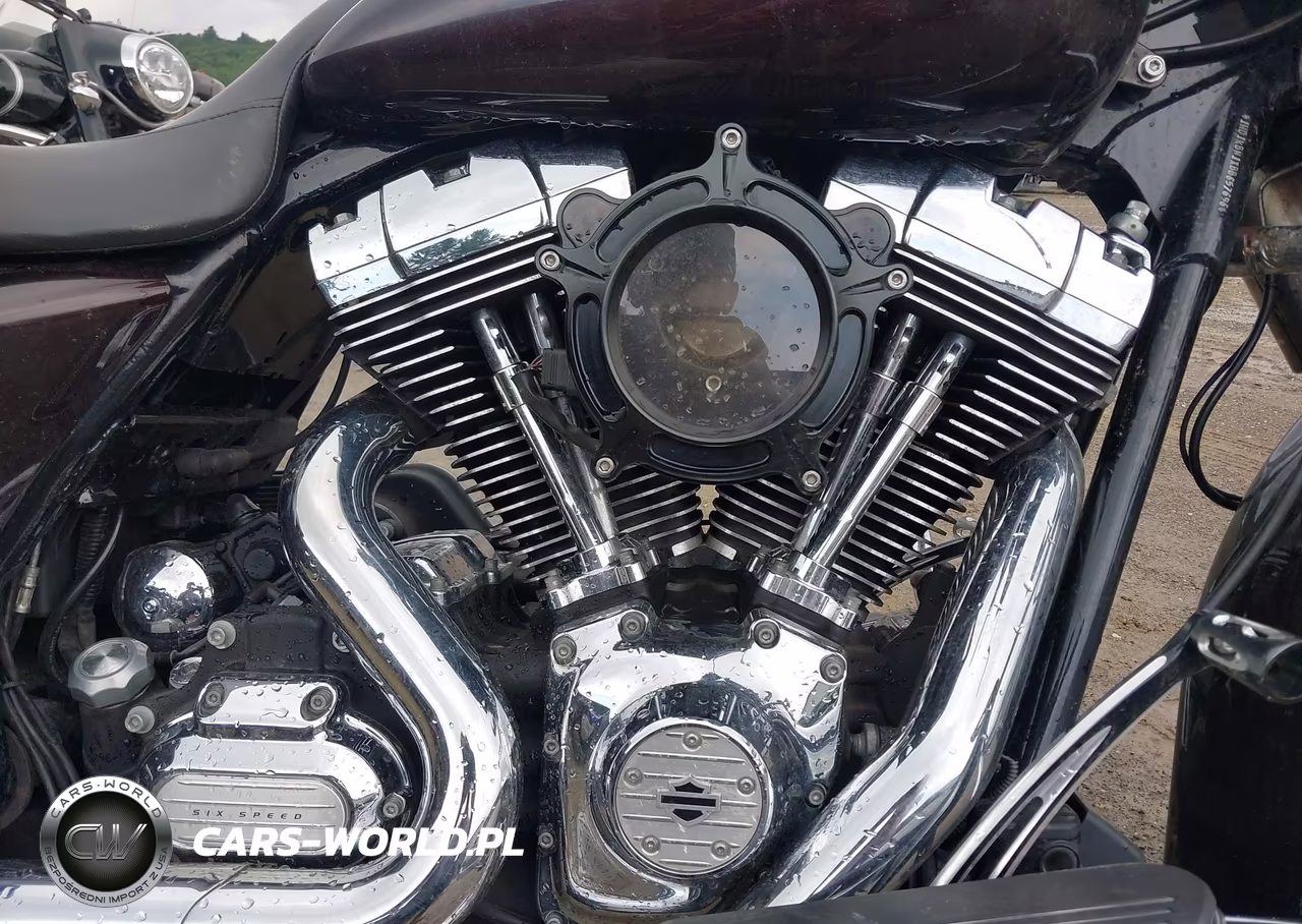 2011 Harley-Davidson Flhx VIN:1HD1KBM1XBB657696 - 8