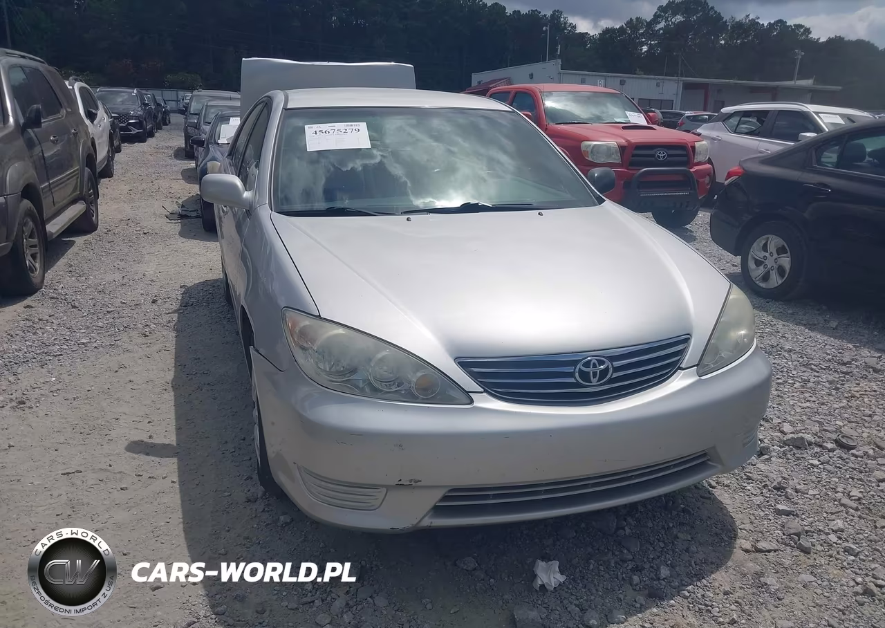 2005 Toyota Camry Le