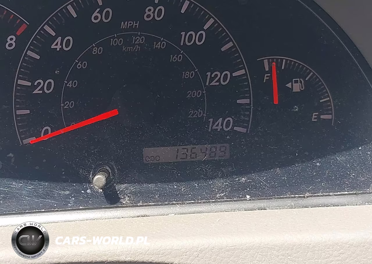 2005 Toyota Camry Le VIN:4T1BE32K75U563696 - 15