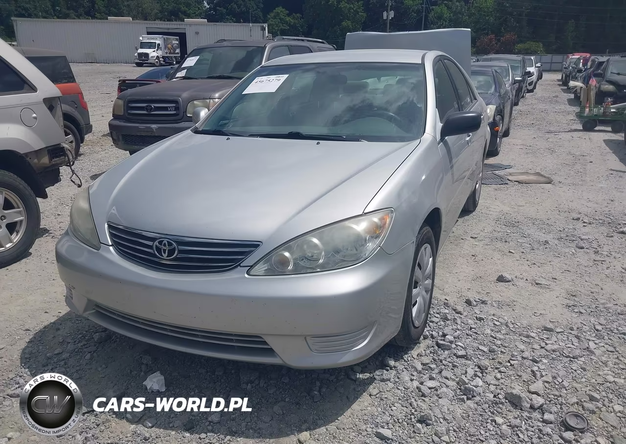 2005 Toyota Camry Le VIN:4T1BE32K75U563696 - 2