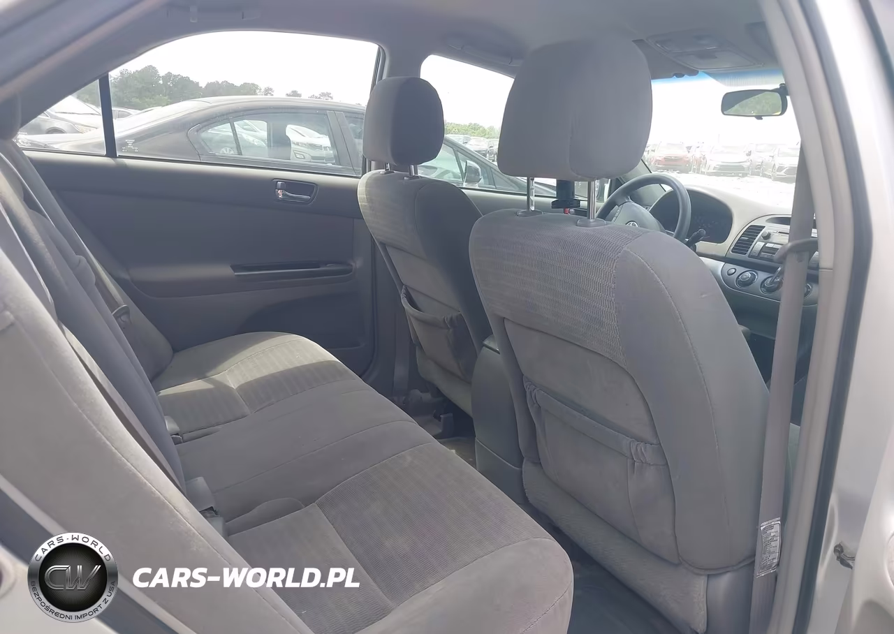 2005 Toyota Camry Le VIN:4T1BE32K75U563696 - 8