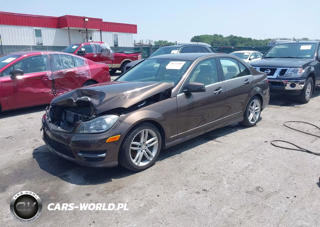 2014 Mercedes-Benz C 300 Sport 4Matic VIN:WDDGF8AB1EA914633 - 2