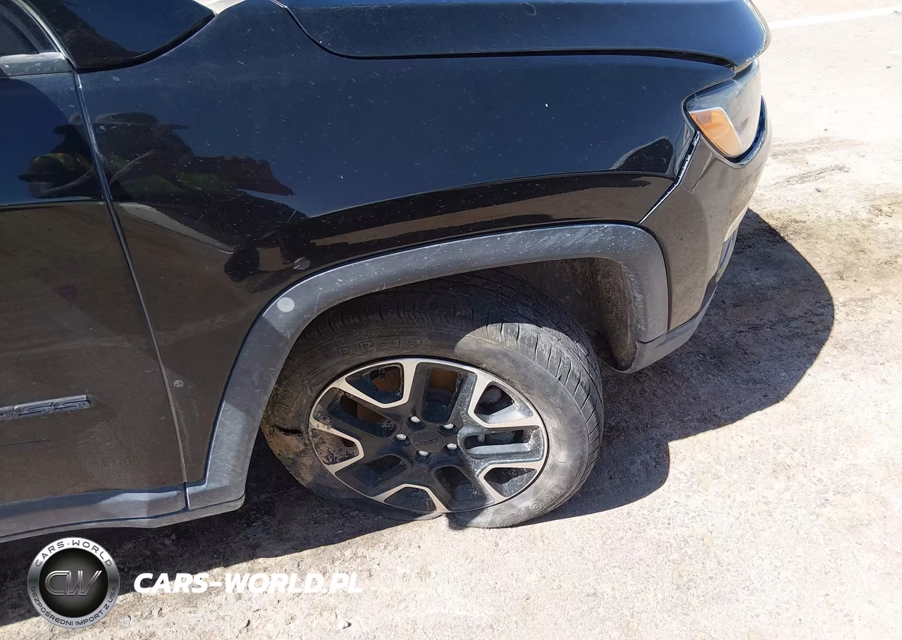 2019 Jeep Compass Upland Edition 4X4 VIN:3C4NJDAB3KT781161 - 6