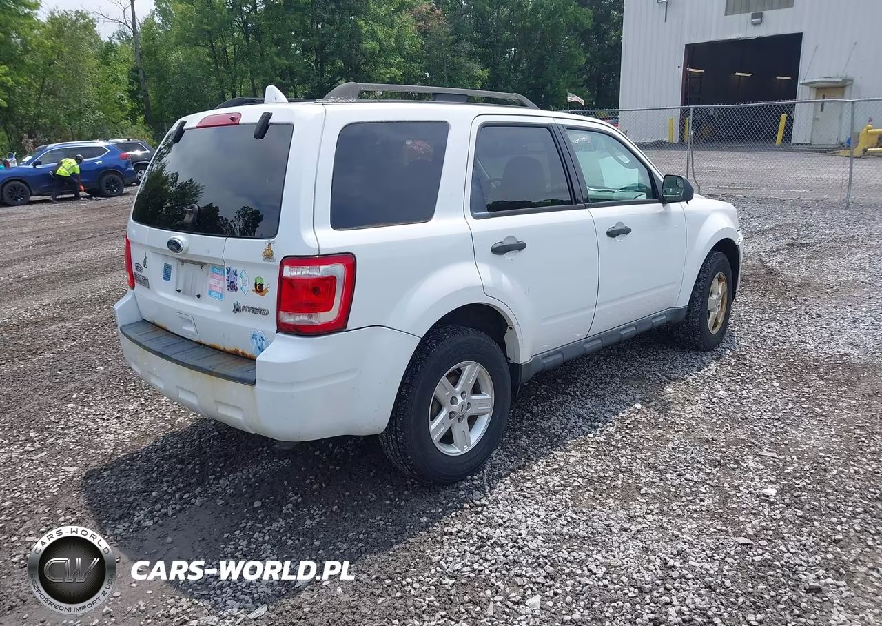 2010 Ford Escape Hybrid VIN:1FMCU4K31AKC68587 - 4