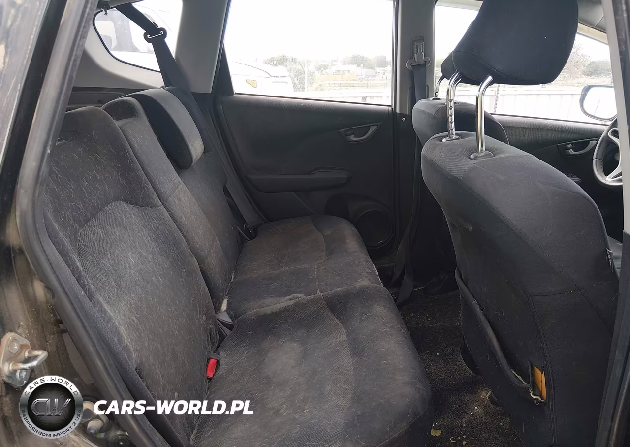 2011 Honda Fit Sport VIN:JHMGE8H52BS003941 - 8