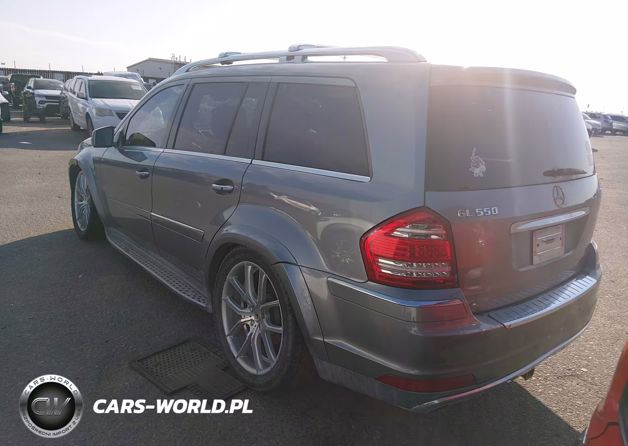 2011 Mercedes-Benz Gl 550 4Matic VIN:4JGBF8GEXBA683082 - 3