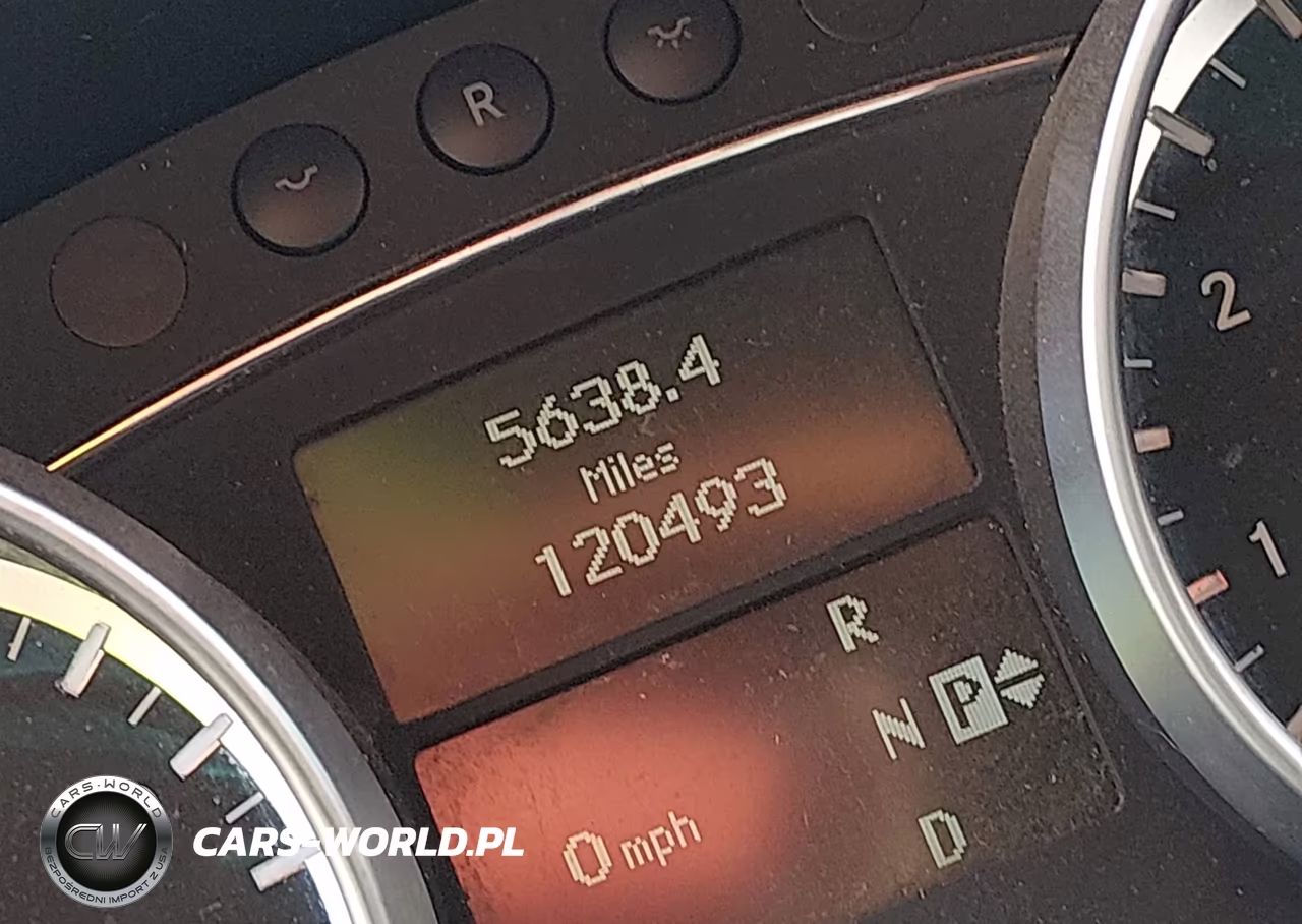 2011 Mercedes-Benz Gl 550 4Matic VIN:4JGBF8GEXBA683082 - 7