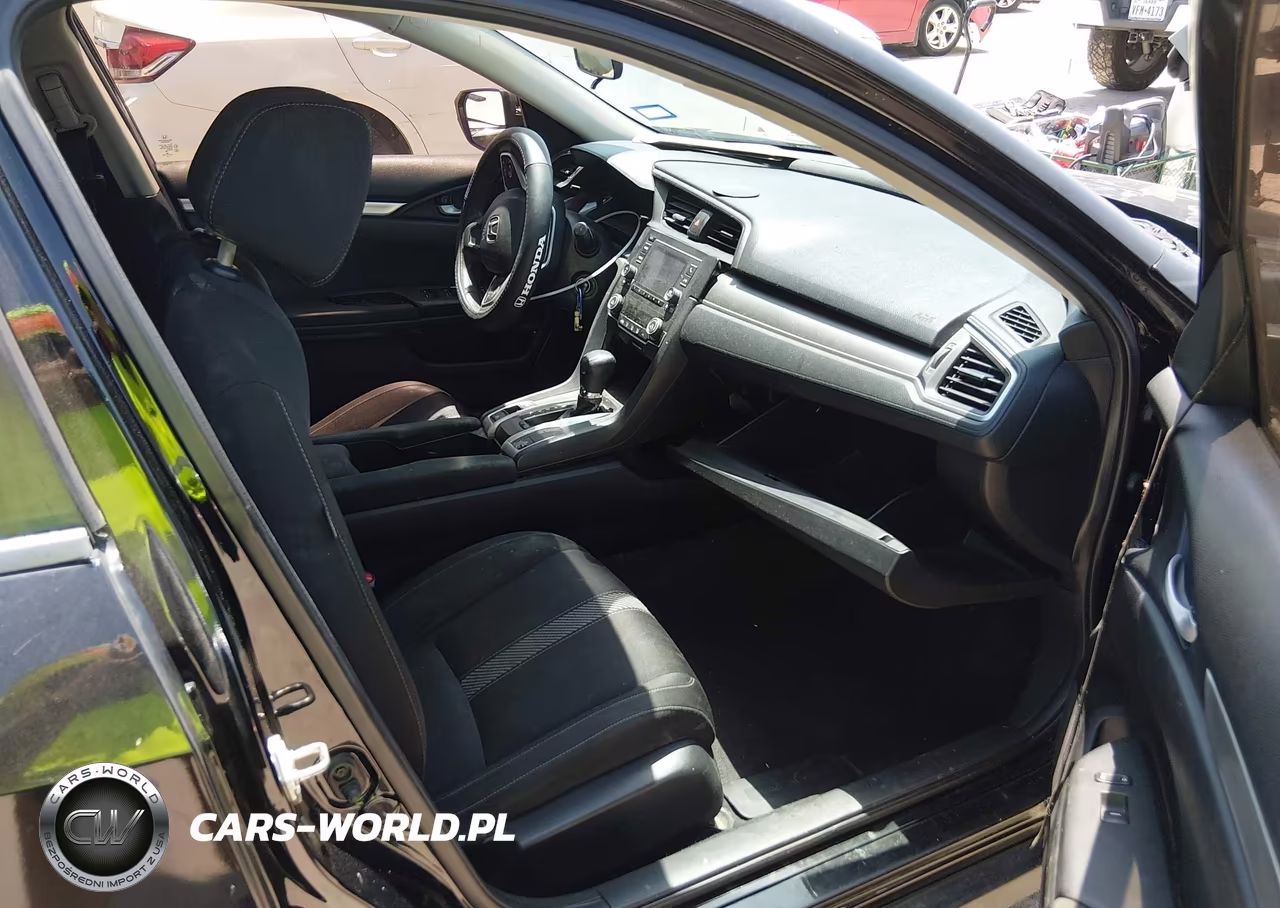 2018 Honda Civic Lx VIN:2HGFC2F53JH556351 - 5