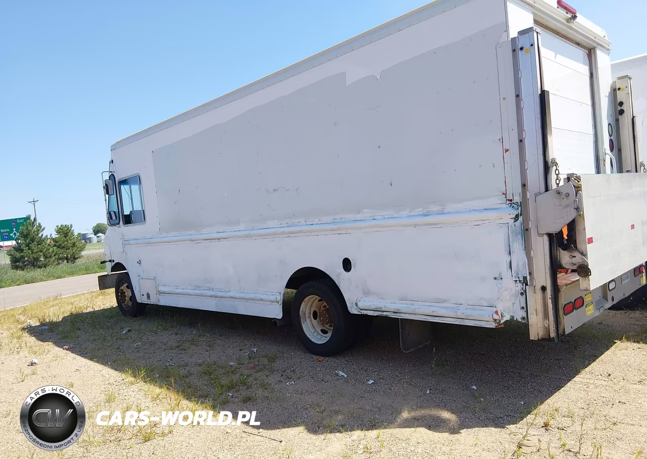 2014 Ford F-59 Commercial Stripped VIN:1F65F5KY8E0A04442 - 14