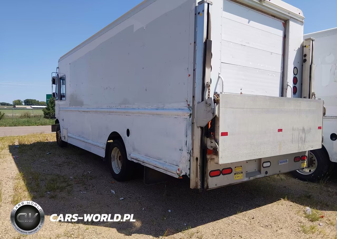 2014 Ford F-59 Commercial Stripped VIN:1F65F5KY8E0A04442 - 3