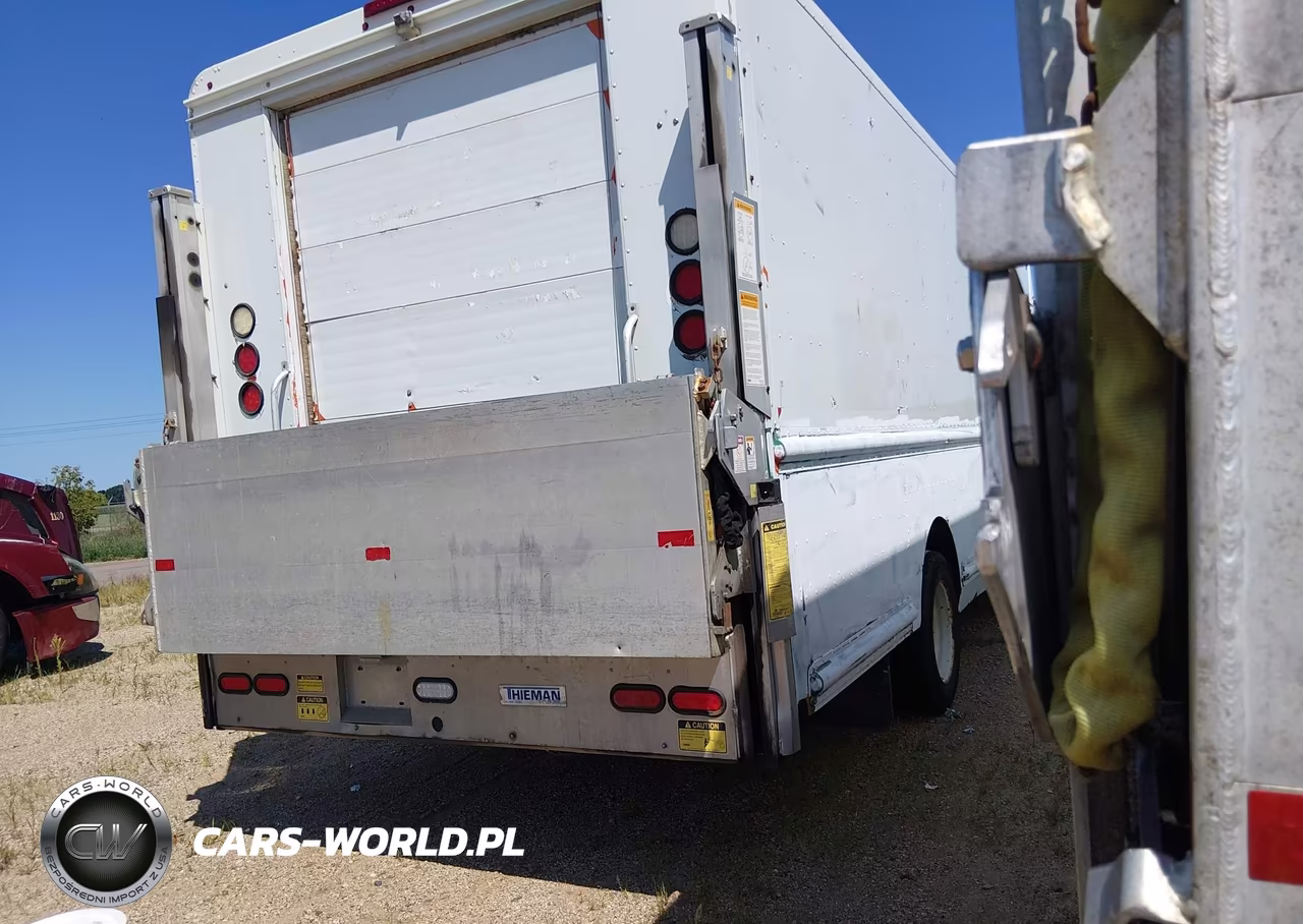 2014 Ford F-59 Commercial Stripped VIN:1F65F5KY8E0A04442 - 4