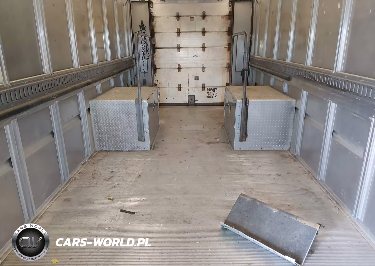 2014 Ford F-59 Commercial Stripped VIN:1F65F5KY8E0A04442 - 6